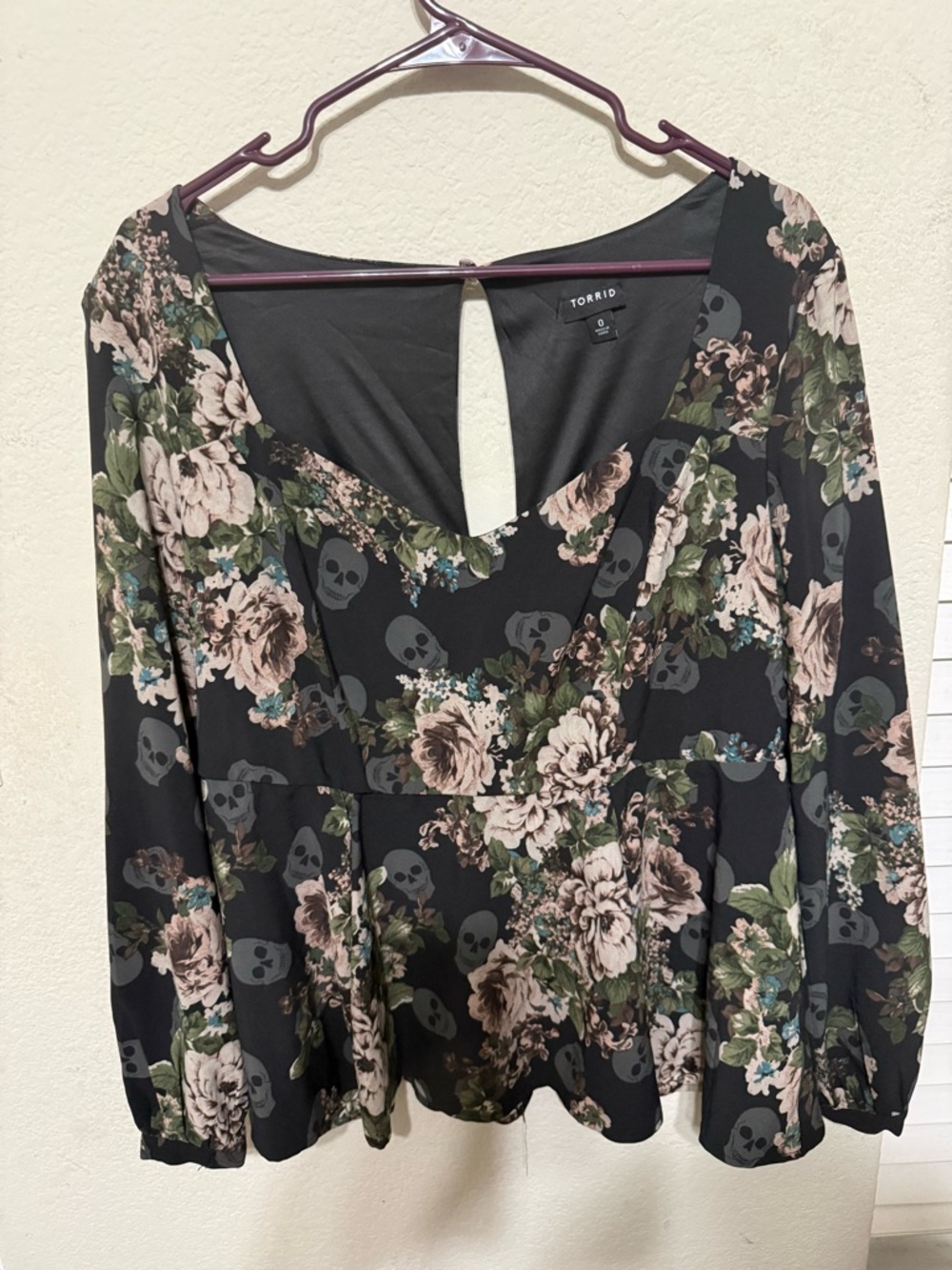 torrid Black Floral and Skull V-Neck Top